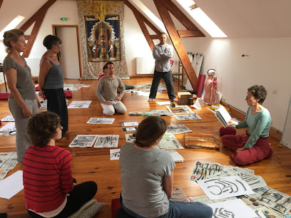 Toshi Ichikawa Ecole de Do-In et de Shiatsu 75